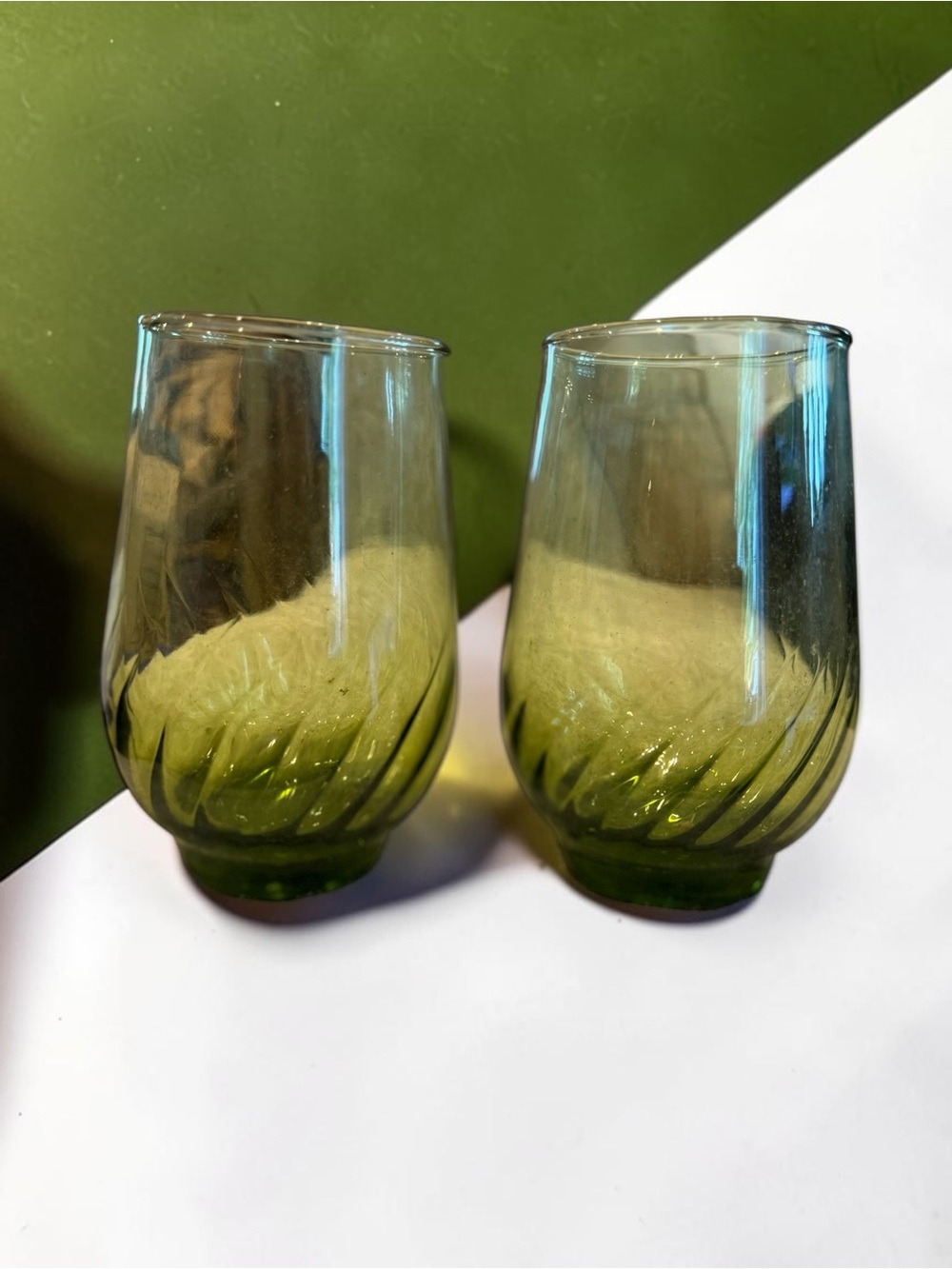 Set of 2 Vintage Green Swirl Glass Tumblers Iridescent Optic Barware MCM